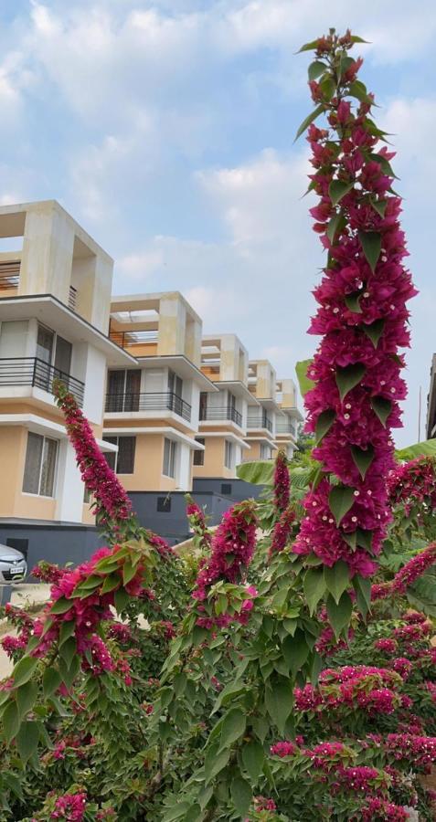Royal Meadows - Igatpuri Bungalow B Buitenkant foto