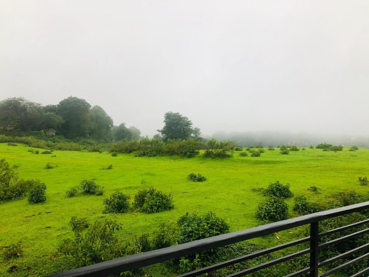Royal Meadows - Igatpuri Bungalow B Buitenkant foto