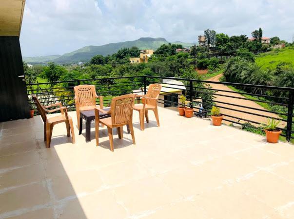 Royal Meadows - Igatpuri Bungalow B Buitenkant foto