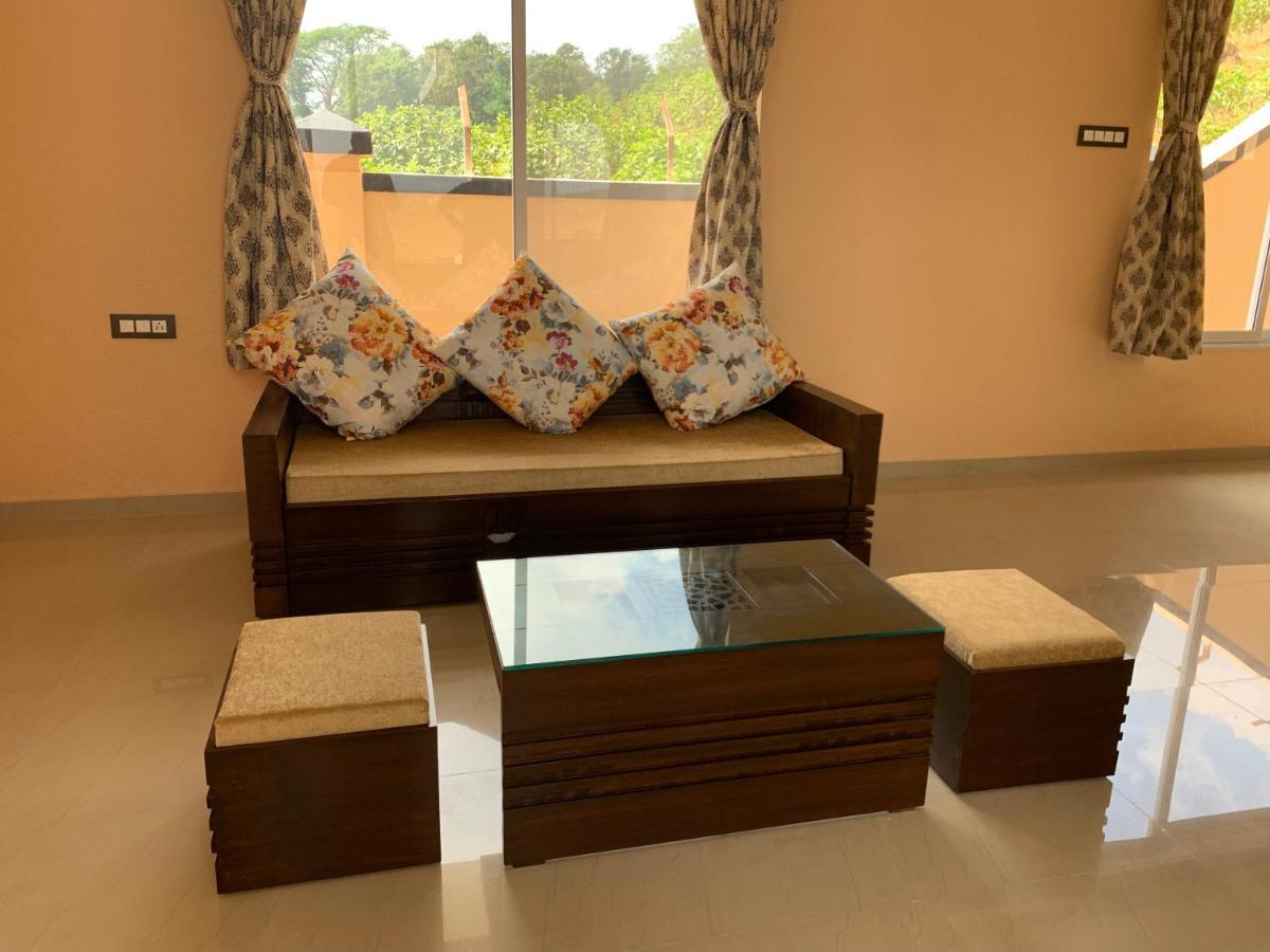 Royal Meadows - Igatpuri Bungalow B Buitenkant foto