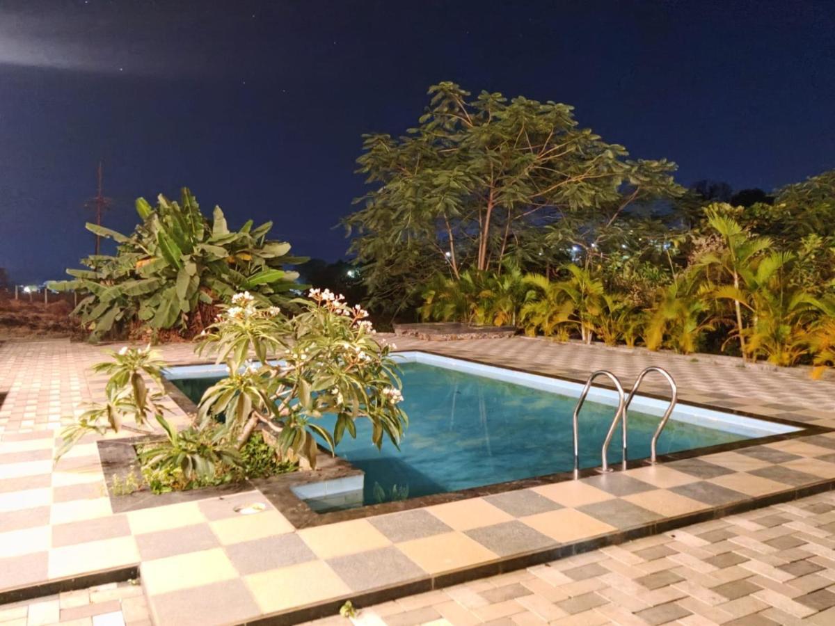 Royal Meadows - Igatpuri Bungalow B Buitenkant foto