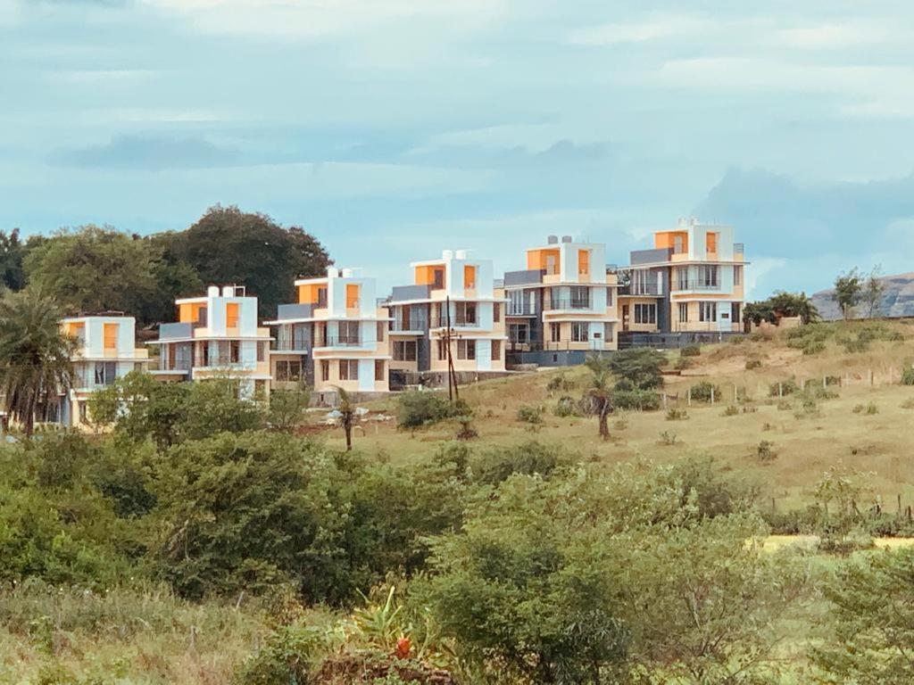 Royal Meadows - Igatpuri Bungalow B Buitenkant foto