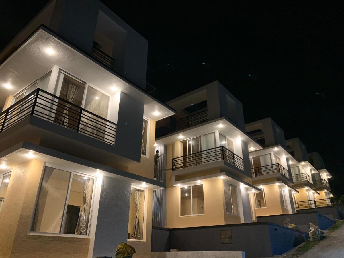 Royal Meadows - Igatpuri Bungalow B Buitenkant foto