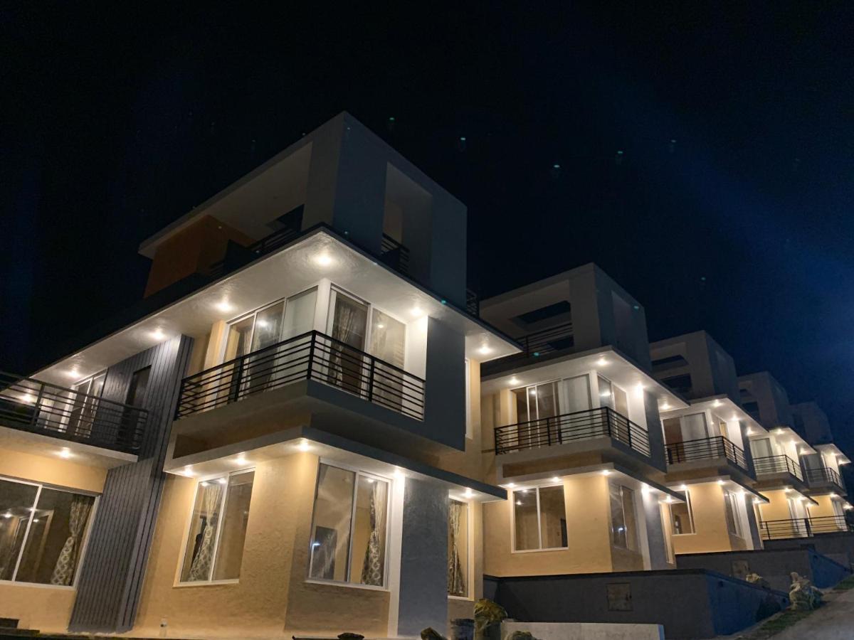 Royal Meadows - Igatpuri Bungalow B Buitenkant foto